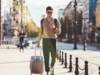 homme avec valise - Conciergerie à Beauvais